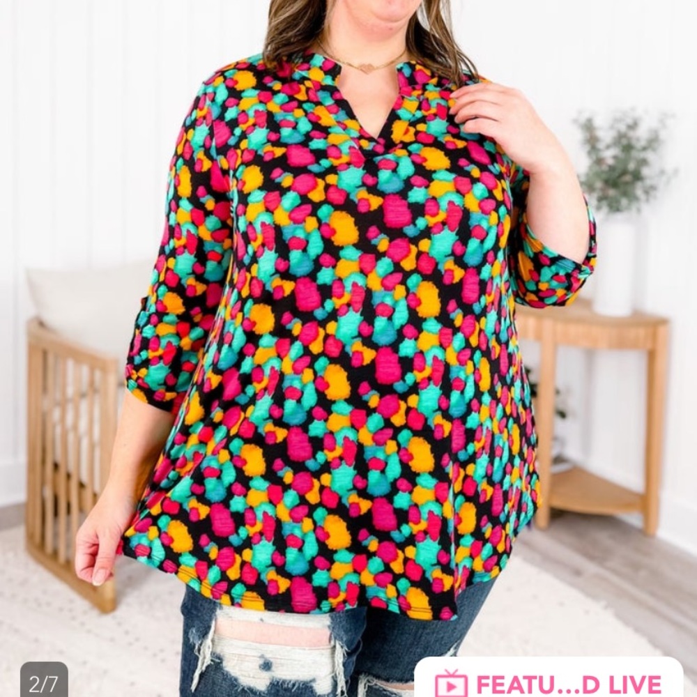 *NWT* Dear Scarlett multi color Gabby *wrinkle free*